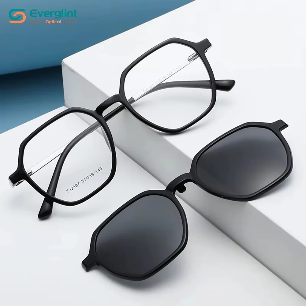 EG31 Magnetic Fashipn 2 in 1 set Clip-on Glasses for Men and Women Optical Myopia Polarized 